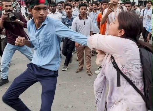 এই চাকুরীজীবি বোনের অ`পরা`ধ, উনি অফিস শেষে…see more