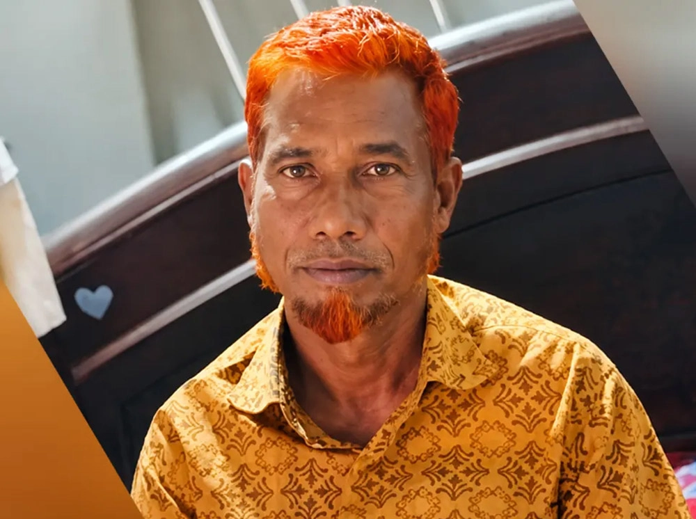 ‘রাত ১২টায় পুকুরপাড়ে আসুন, ফ্যামিলি কার্ড পাবেন’