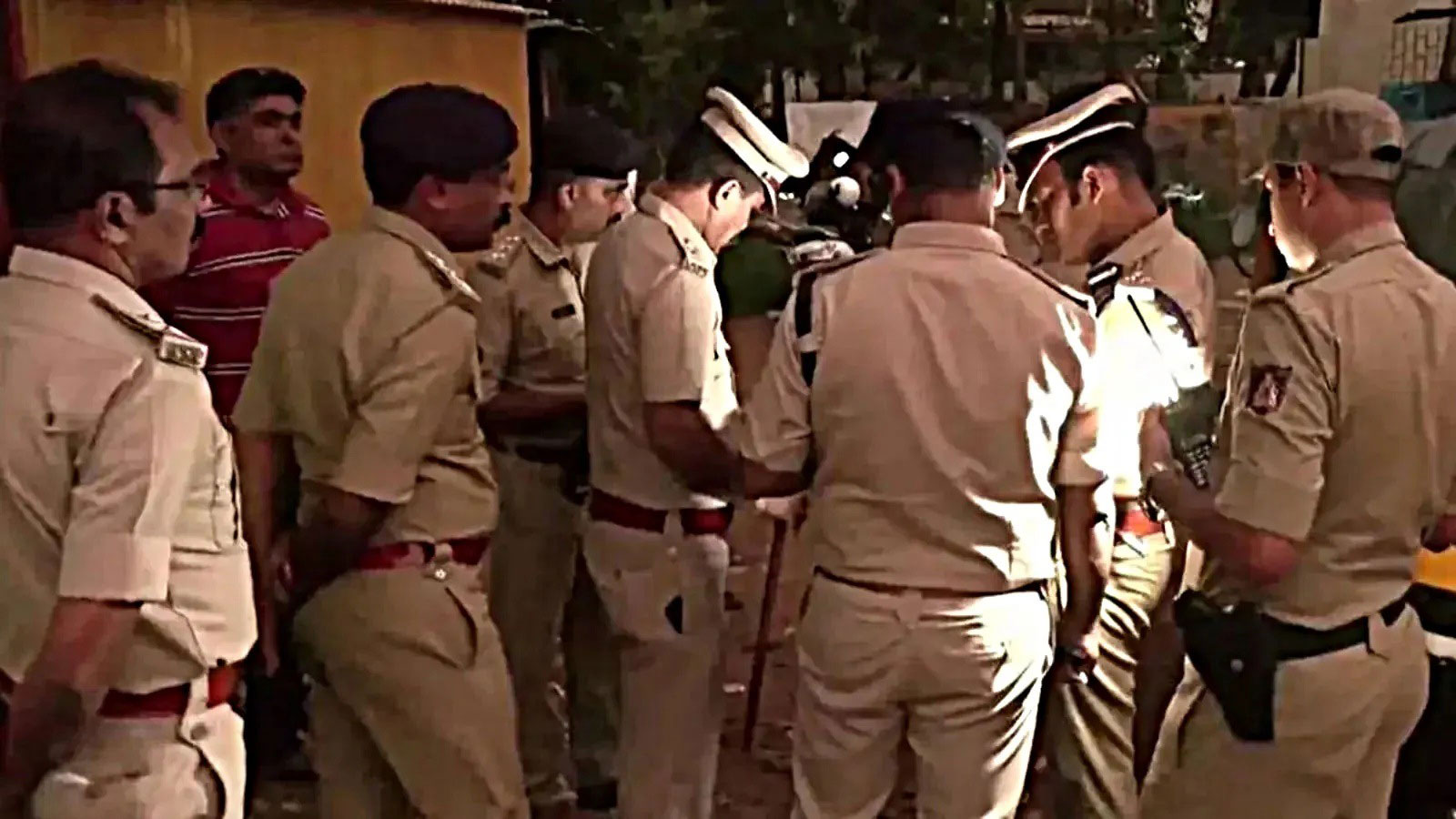 ভারতের বেঙ্গালুরুতে বাংলাদেশি দম্পতিকে মারধর, চিকিৎসক গ্রেপ্তার