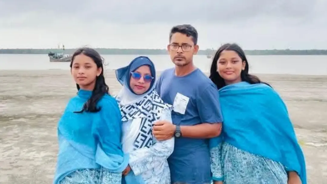 হাওর ভ্রমণ মুহূর্তেই রূপ নিল শোকে, মেয়েকে বাঁচাতে গিয়ে প্রাণ গেল বাবার