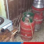 দরজা বন্ধ করে গ্যাস সিলিন্ডারে আগুন লাগিয়ে দেন শিবলু, অতঃপর…
