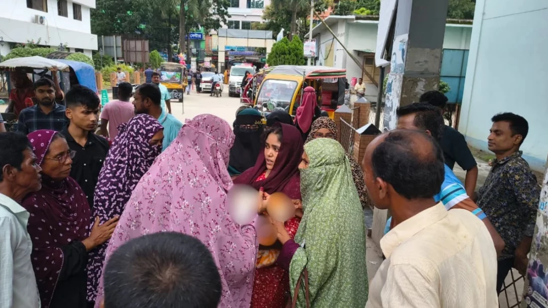 ‘হাসপাতালে তিন ঘণ্টা পর আমাকে মাথা কাটা বাচ্চা দিয়েছে’